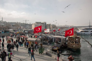 8 Şubat 2020 Fatih / İstanbul Eminonu balıkçıları Eminn 'de balık satıyor.