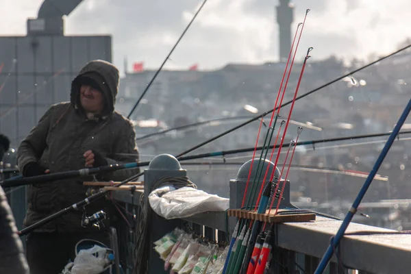 Febrero 2020 Fatih Estambul Pescadores Pescando Puente Galata — Foto de Stock