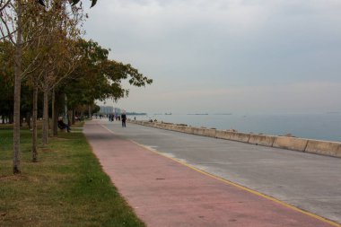 11 Kasım 2019 İstanbul / Türkiye Kartal Sahili ve ziyaretçi