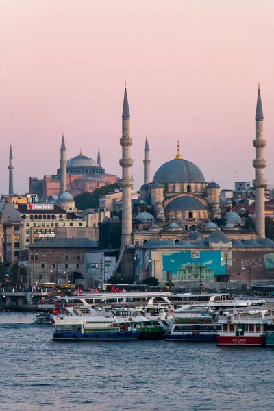 1 Ekim 2019 İstanbul Türkiye Ayasofya Camii ve Yeni Cami