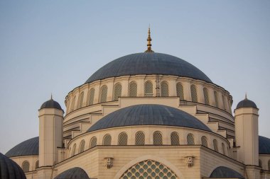 Camlica camiinin mimari yapısı. Türkiye 'nin en büyük camii
