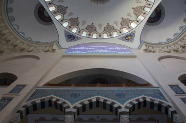 Camilca camiinin mimari yapısı. Türkiye 'nin en büyük camii