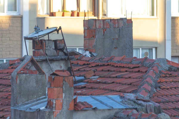 Het Dak Van Een Oud Huis Istanbul — Stockfoto