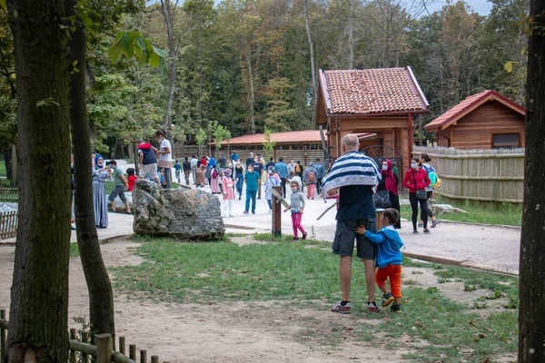 Kocaeli Turkey September 2020 Izmit Ormanya Living Area People Walking — Stock Photo, Image