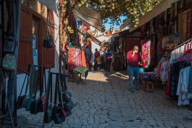 Safranbolu / Türkiye 3 Ekim 2020 Safranbolu sokakları ve güzel evler. UNESCO tarihi miraslar listesi tarafından korunuyor