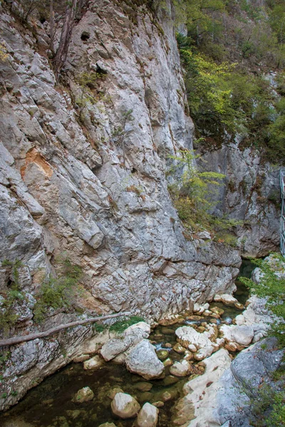 霍尔马峡谷 基尔山脉国家公园 穿山越岭的水和危险的远足小路 — 图库照片