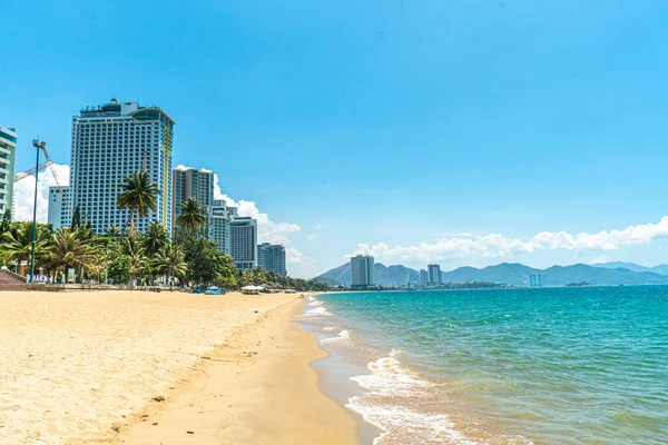 Nha Trang şehrinin hayat dolu bir ritmi var.