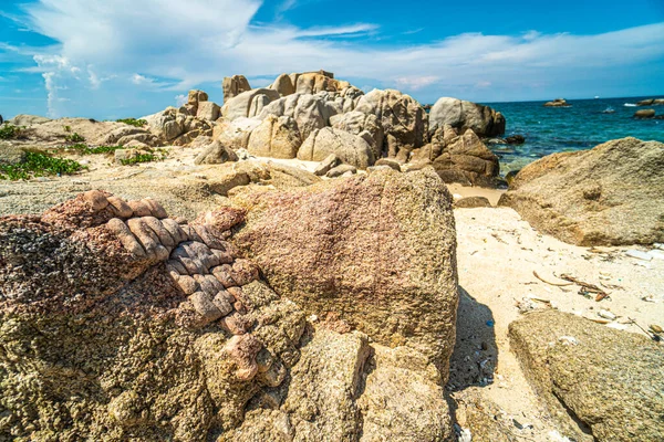 Vinh Hao plajı, Binh Thuan bölgesi, Vietnam