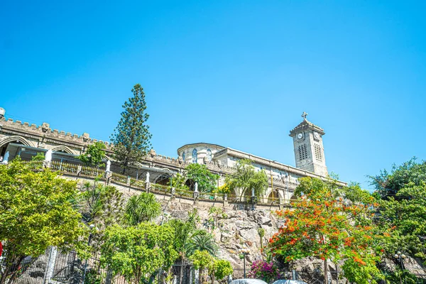 Nha Trang şehrinin hayat dolu bir ritmi var.