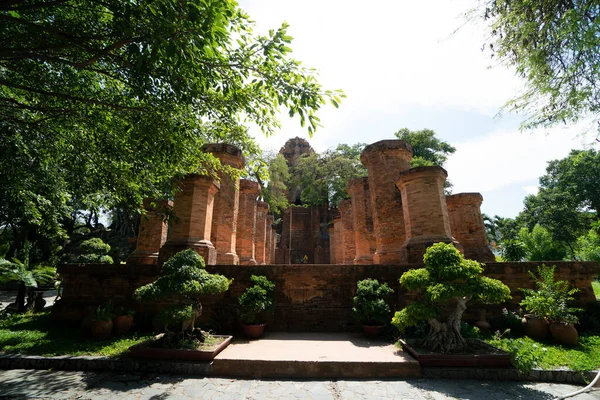 Ponagar ya da Thap Ba Po Nagar, Vietnam 'ın Nha Trang kenti yakınlarında bulunan bir tapınak kulesidir.