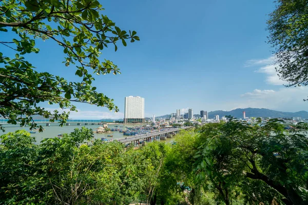 Ponagar ya da Thap Ba Po Nagar, Vietnam 'ın Nha Trang kenti yakınlarında bulunan bir tapınak kulesidir.