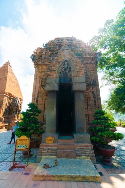 Ponagar ya da Thap Ba Po Nagar, Vietnam 'ın Nha Trang kenti yakınlarında bulunan bir tapınak kulesidir.