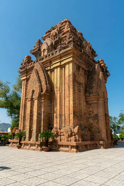 Ponagar ya da Thap Ba Po Nagar, Vietnam 'ın Nha Trang kenti yakınlarında bulunan bir tapınak kulesidir.