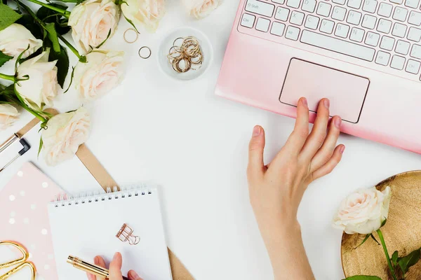 Stylish Flatlay Frame Arrangement Pink Laptop Roses Other Accessories White — Stock Photo, Image