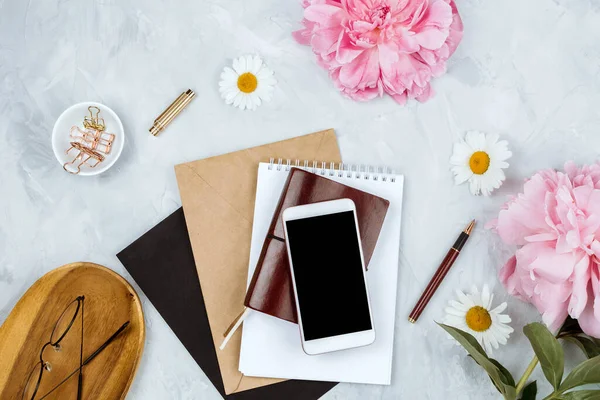 Beautiful Feminine Flat Lay Mockup Pink Peonies Various Stationery Glasses — Stock Photo, Image