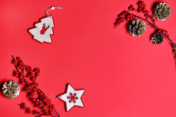 Top view of handmade Christmas decoration on red background — Stock Photo, Image