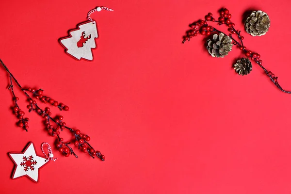 Top view of handmade Christmas decoration isolated on red background — Stock Photo, Image