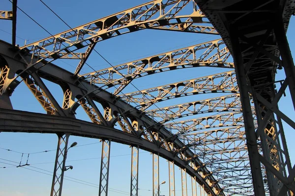 Fragment Der Decken Der Brücke Spannen Sich Der Untergehenden Sonne — Stockfoto