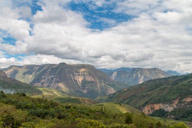 Peru 'nun Amazonlar bölgesindeki And Dağları