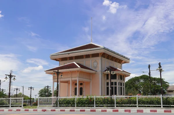 1896年 明治29年 タイ王ラーマ5世の命により西洋式建築物に建てられた駅亭のバンパ — ストック写真