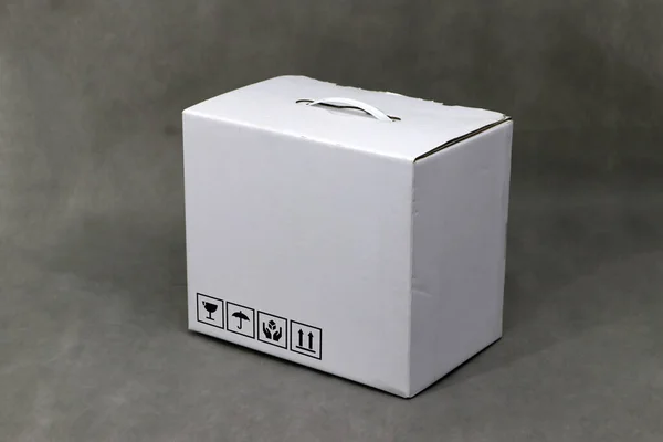 Caja Cartón Blanco Con Símbolo Frágil Lado Embalaje Papel Para — Foto de Stock