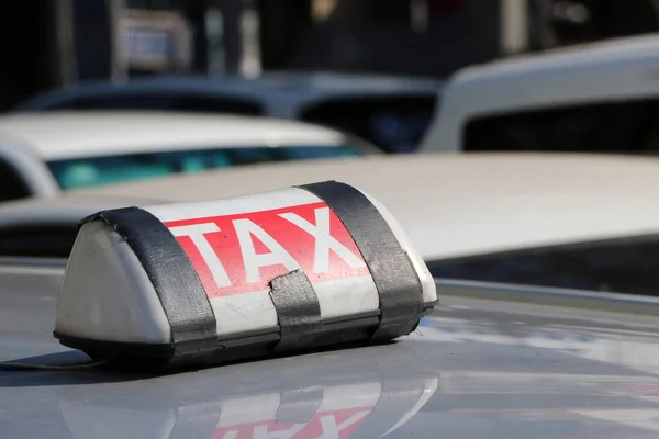 Taxi Světlo Znamení Nebo Kabina Znamení Bílé Červené Barvě Bílým — Stock fotografie
