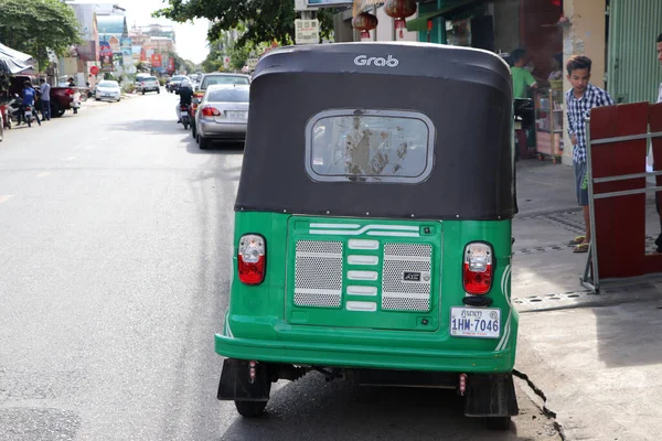 Phnom Penh Camboya Agosto 2019 Tuk Tuk Taxi Triciclo Color —  Fotos de Stock