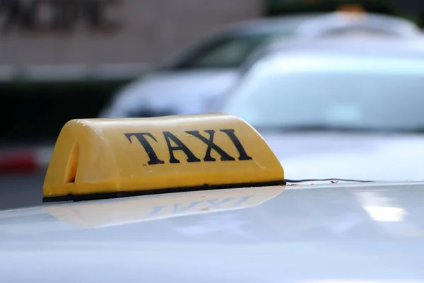 Taxi Luce Segno Taxi Segno Colore Giallo Con Testo Nero — Foto Stock