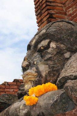 Wat Worachet Tapınağı 'ndaki harabeler ve antik kilise kalıntıları, M.S. 1593' te Ayutthaya döneminde inşa edildi..