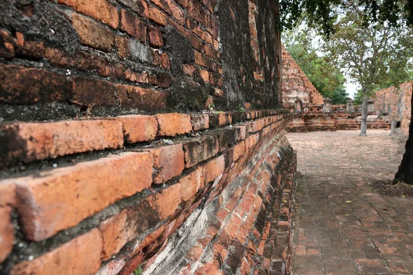 Prospettiva Angolo Muro Mattoni Posizione Tra Rovine Antichi Resti Wat — Foto Stock