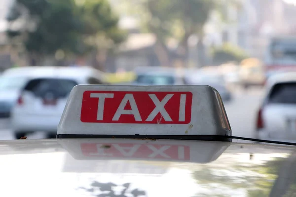 Taxi Lichtschild Oder Taxi Schild Trister Weißer Und Roter Farbe — Stockfoto
