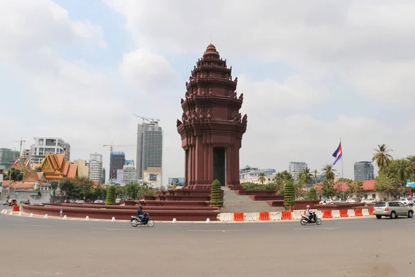 Пномпень Камбоджа Лютого 2019 Пам Ятник Незалежності Був Побудований 1958 — стокове фото