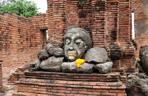 Ruínas Pilha Buda Pedra Junto Nas Ruínas Igreja Antiga Templo — Fotografia de Stock