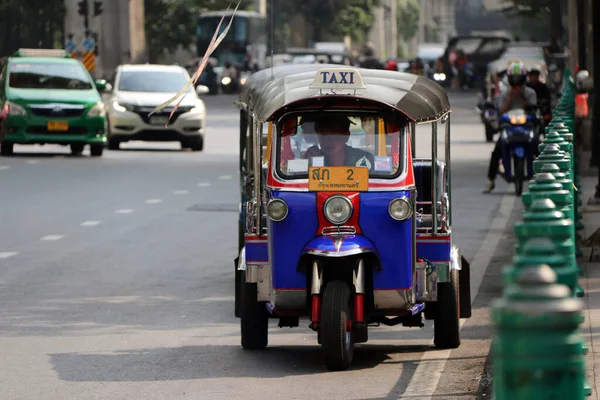 Bangkok Tailandia Feb 2018 Tuk Tuk Vehículo Motorizado Tres Ruedas —  Fotos de Stock