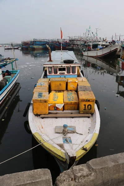 Yakarta Indonesia Mayo 2019 Barcos Pesqueros Amarrados Puerto Indonesia Barco — Foto de Stock