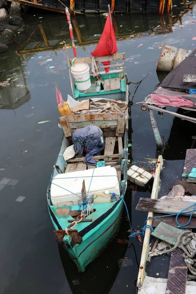Yakarta Indonesia Mayo 2019 Pequeño Barco Viejo Amarrado Puerto Del — Foto de Stock