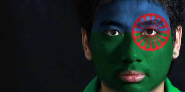 Portret Van Een Man Met Vlag Van Het Romani Volk — Stockfoto