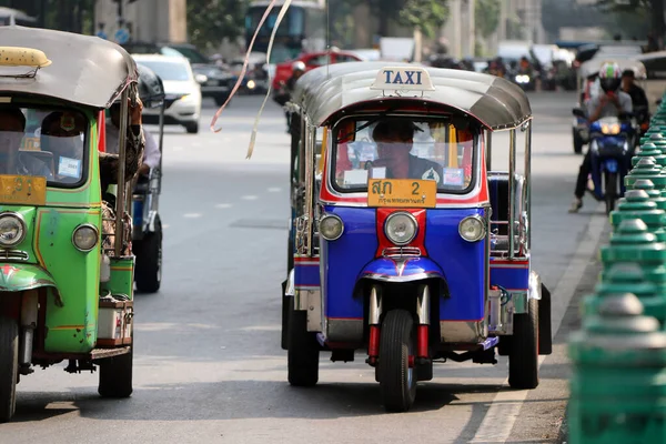 Bangkok Tayland Şubat 2018 Tuk Tuk Taksi Olarak Kullanılan Tekerlekli — Stok fotoğraf