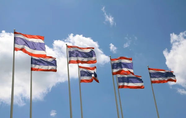Sju Thai National Flagga Klarblå Himmel Bakgrund Blåst Vinden — Stockfoto