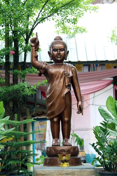 Nonthaburi Tailândia Julho 2017 Nome Buda Infância Siddhartha Uma Escultura — Fotografia de Stock