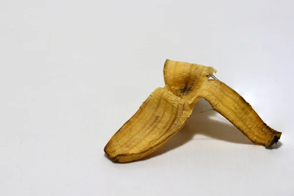 Coaja Banane Rămas Podeaua Albă Pericolul Poate Dispărea Dacă Cineva — Fotografie, imagine de stoc