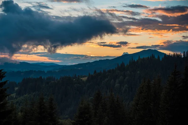 Belle Vue Sur Les Montagnes Vacances Européennes Montagne Paysage Été — Photo