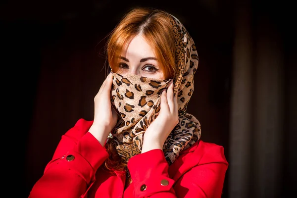Young Woman Fashionable Homemade Mask Scarf Her Face Stop Virus — Stock Photo, Image