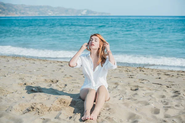 Primavera Temporada Verano Vacaciones Tiempo Viaje Mujer Mar Bonita Vista —  Fotos de Stock