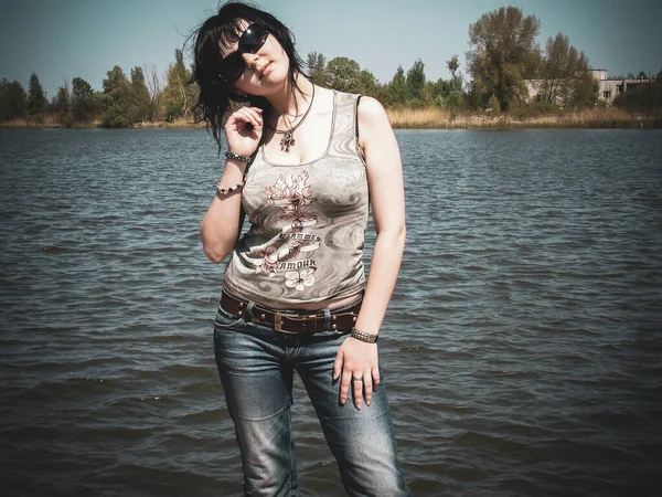 Joven Estudiante Europea Simple Estilo Vida Teeagers Muchacha Retrato Ciudad — Foto de Stock