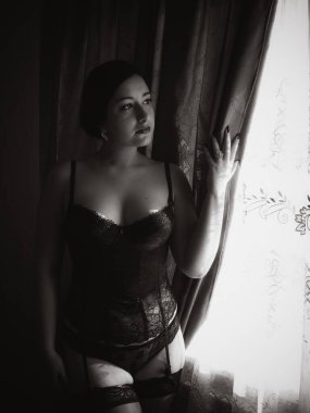Artı cüsseli kız. Bayanlar için seksi vintsge tarzı, retro moda konsepti