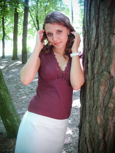 Joven Estudiante Europea Simple Estilo Vida Teeagers Retrato Niña Ciudad — Foto de Stock