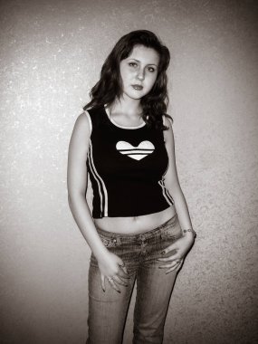 Yurtta kalan basit bir Amerikalı kız öğrenci. Öğrencilerin ve gençlerin hayatları ve evden uzak davranışları. Kendini ve gençlik tarzını bulmak.