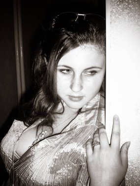 Yurtta kalan basit bir Amerikalı kız öğrenci. Öğrencilerin ve gençlerin hayatları ve evden uzak davranışları. Kendini ve gençlik tarzını bulmak.