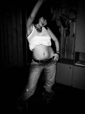 Yurtta kalan basit bir Amerikalı kız öğrenci. Öğrencilerin ve gençlerin hayatları ve evden uzak davranışları. Kendini ve gençlik tarzını bulmak.